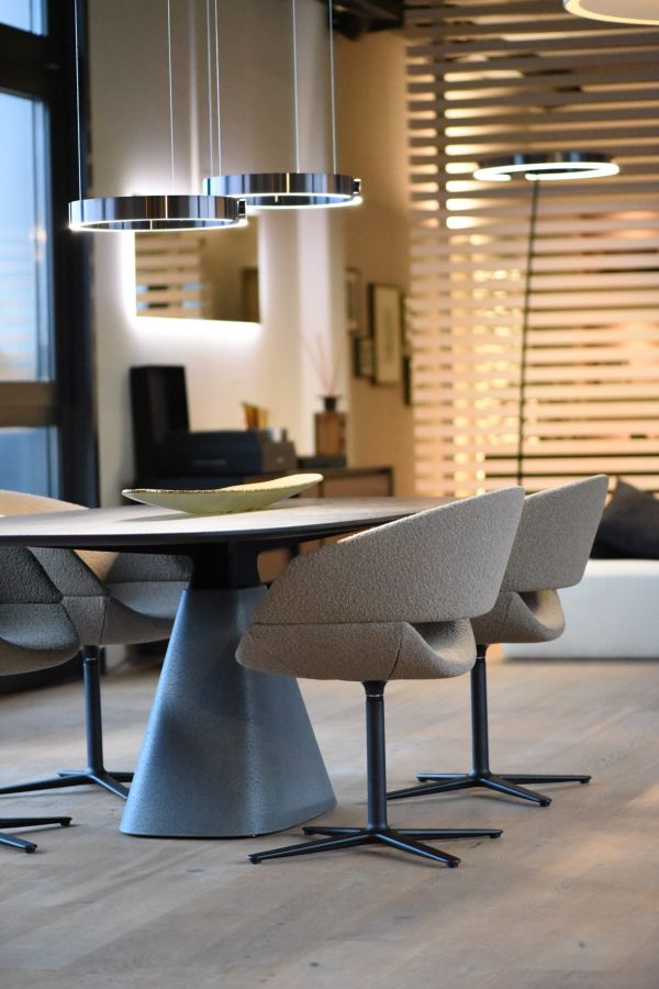 mehr concepts AG showroom table
